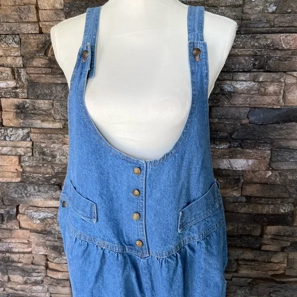 MATERNITY 👶🏻Blue Denim Overalls with Adjustable Straps and Relaxed Fit - Picture 4 of 15